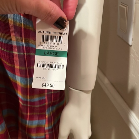 - - Woman’s style &co tops - Picture 4 of 4